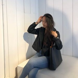 Meet your Posher, Lucy